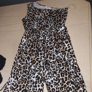 Eye candy Leopard Print Size Large One Shoulder Jumpsuit